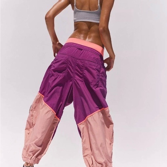 NWT FP Movement Freeflow Pants
Deep Mulberry Sm,Med,Lg - Picture 2 of 10